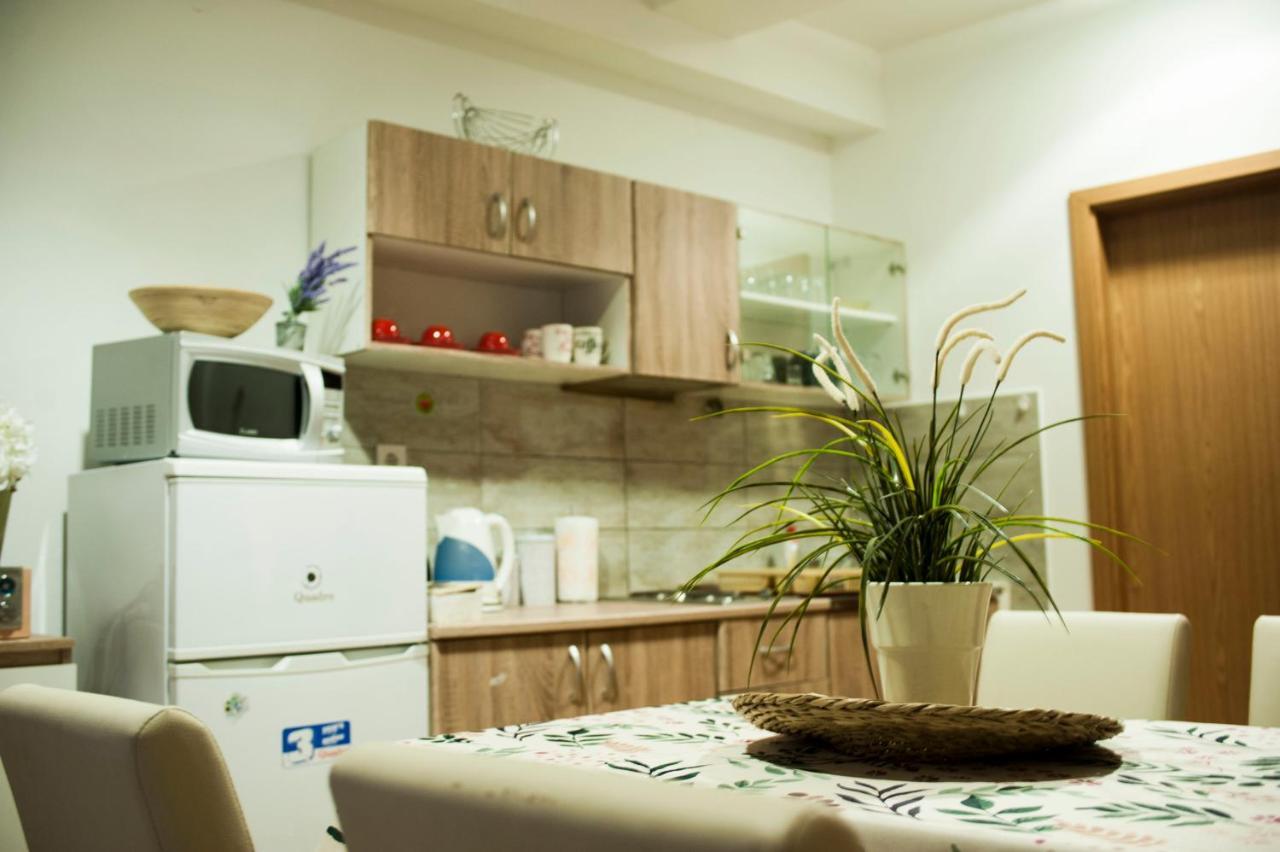 Apartman Flower Šibenik Buitenkant foto